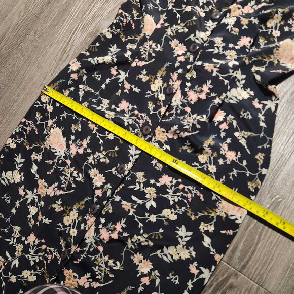 Vintage 90s short-sleeved button-up dainty floral maxi dress - Picture 15 of 16